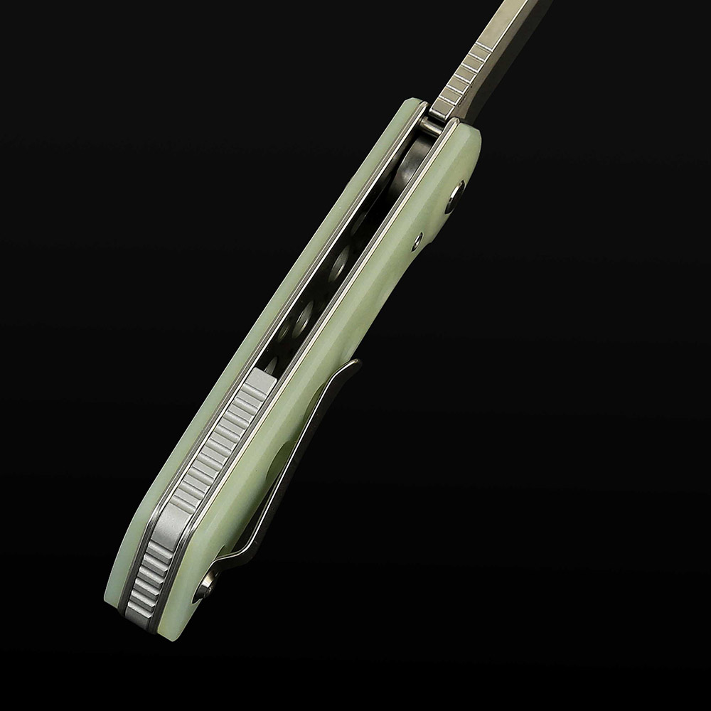 Knife handle
